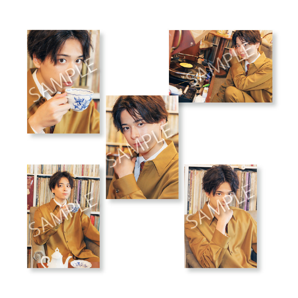 大友至恩　フォトブック2023 大友至恩 サイン入り フォトブック（デジタルカレンダー集